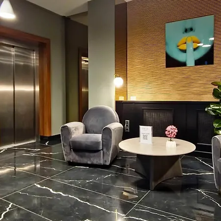 Crown Penthouse - Luxurious, & Vista , By Uni88 4* Bucareste