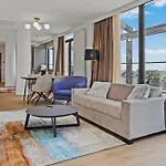 Crown Penthouse - Luxurious, & Vista , By Uni88 Aparthotel 4*