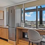 Aparthotel Crown Penthouse - Luxurious, & Vista , By Uni88 4*