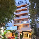 Crown Penthouse - Luxurious, & Vista , By Uni88 Bucharest
