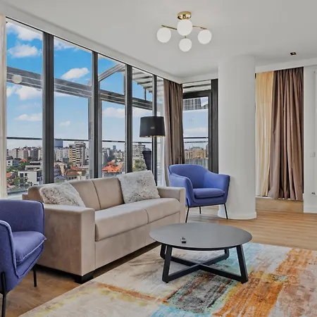 Aparthotel Crown Penthouse - Luxurious, & Vista , By Uni88 Bucarest