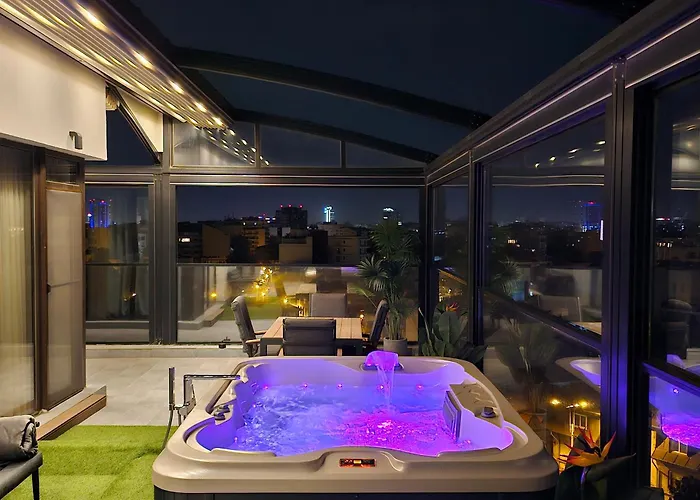 Crown Penthouse - Luxurious, & Vista , By Uni88 شقة فندقية 4*