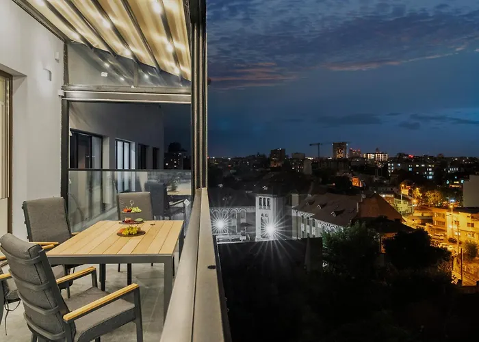 شقة فندقية Crown Penthouse - Luxurious, & Vista , By Uni88 4*