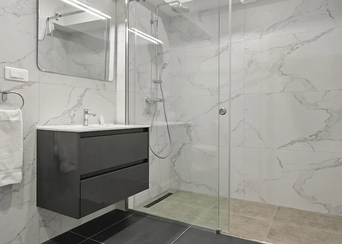 Crown Penthouse - Luxurious, & Vista , By Uni88 Bucureşti