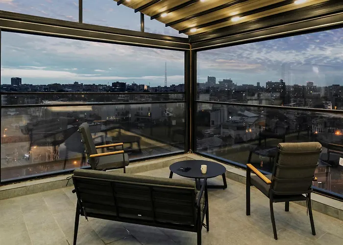 Crown Penthouse - Luxurious, & Vista , By Uni88 Bucarest