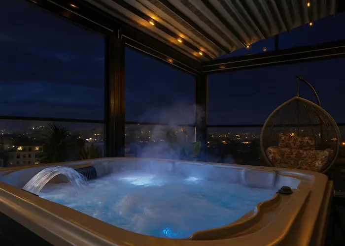 Crown Penthouse - Luxurious, & Vista , By Uni88 Bucarest