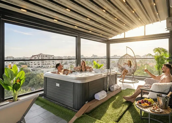 Apartahotel Crown Penthouse - Luxurious, & Vista , By Uni88 4*