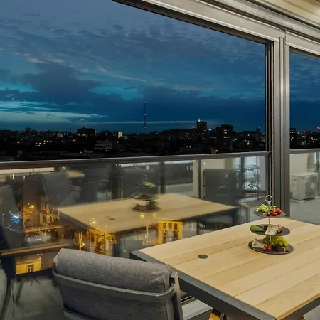 Crown Penthouse - Luxurious, & Vista , By Uni88 Бухарест