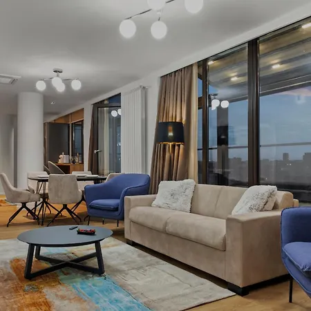 Crown Penthouse - Luxurious, & Vista , By Uni88 4* 부쿠레슈티